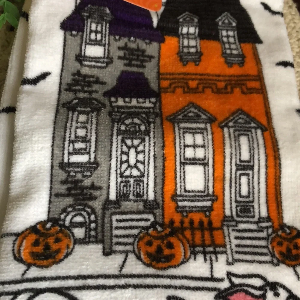 Disney 101 Dalmatians Halloween Kitchen Towels